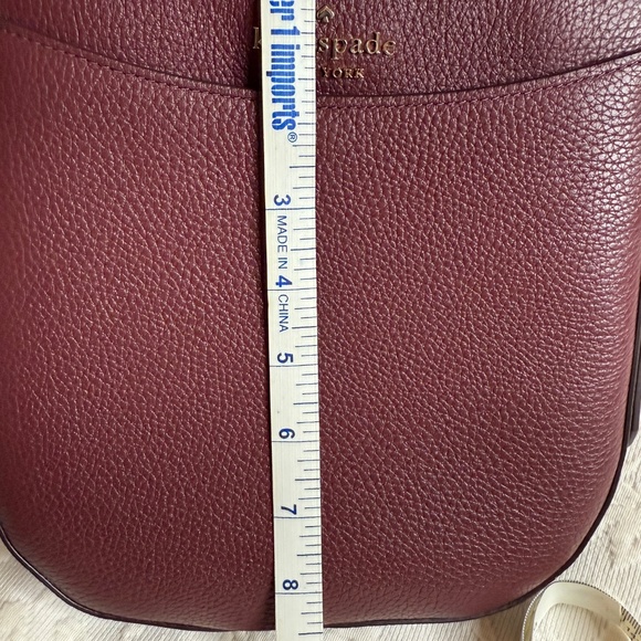 Elegant Kate Spade New York Crossbody Bag - Rich Merlot color, Pebbled Leather. - Picture 4 of 10
